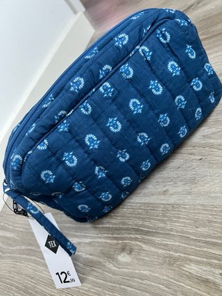 Neceser acolchado azul estampado