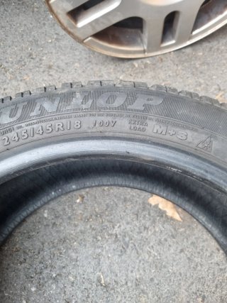 Dunlop 245/45r18 Winter Runflat Neumáticos