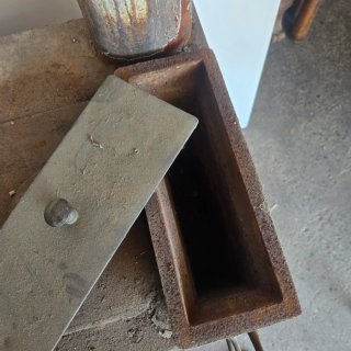 Cocina económica antigua de hierro fundido