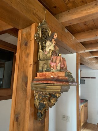 Cristo de escayola pintada