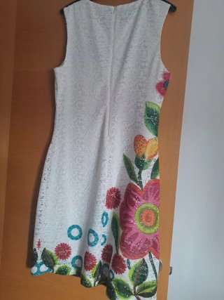 Vestido Desigual Blanco Estampado Flores