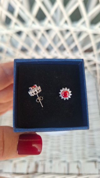 Pendientes Moissanita Roja GRA