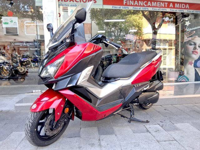 SYM Cruisym 125cc Maxi Scooter