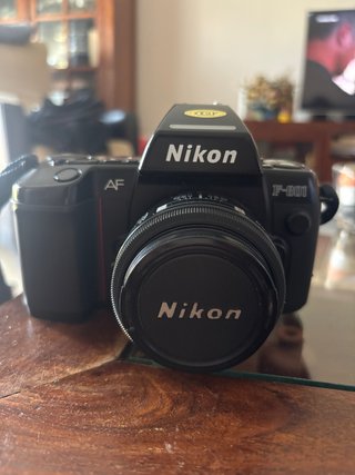 Nikon F-801 + Objetivo Nikkor 50mm f/1.8