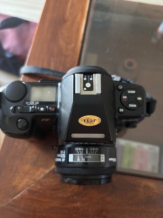 Nikon F-801 + Objetivo Nikkor 50mm f/1.8