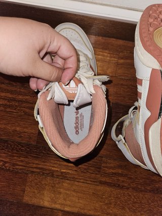 Adidas Forum Mid Rosa y Blanco