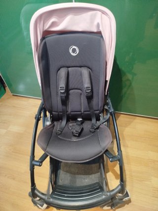 Silla de Paseo Bugaboo Bee 3 negra con capota rosa