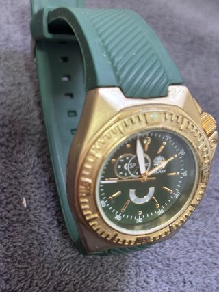 Reloj CSP Oro y Verde