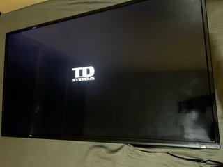 TD Systems 40” LED Full HD K40DLM7F(No negociable)
