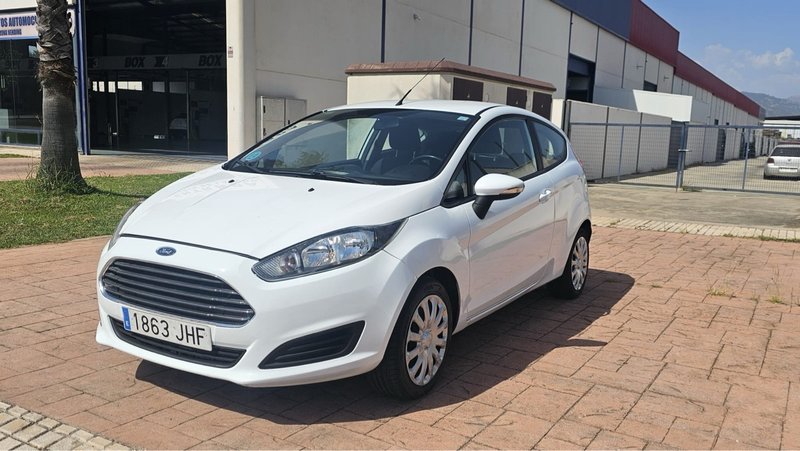 Ford Fiesta 2016 - foto 1