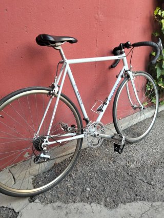 Bici carretera Pinarello vintage blanca