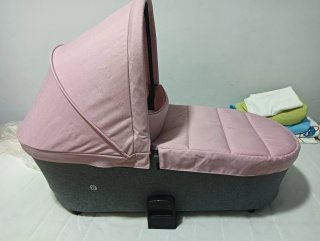 Carro de bebé Asalvo rosa trio.