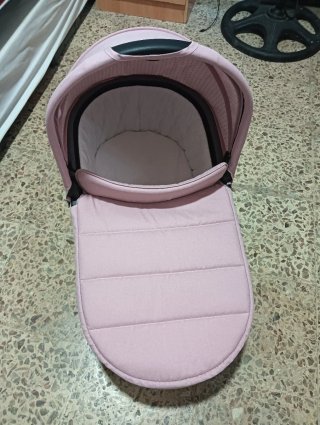 Carro de bebé Asalvo rosa trio.