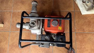 Bomba de agua a gasolina