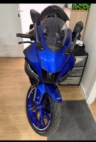 Yamaha R125 Azul Negra Deportiva