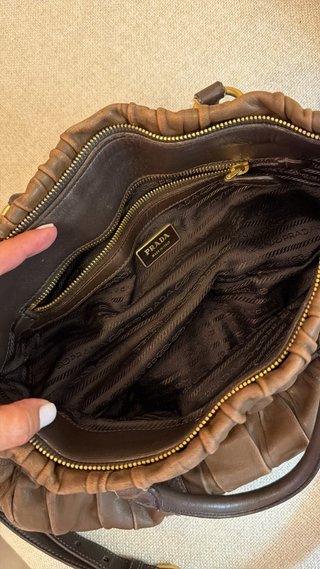 Bolso Prada Marrón Piel Fruncida