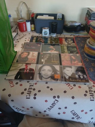Varios cd's. 1€ la unidad