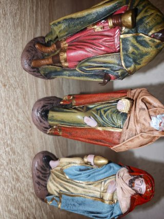 Belén Reyes Magos adoradores artesanía Serrano