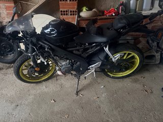 Moto deportiva accidentada