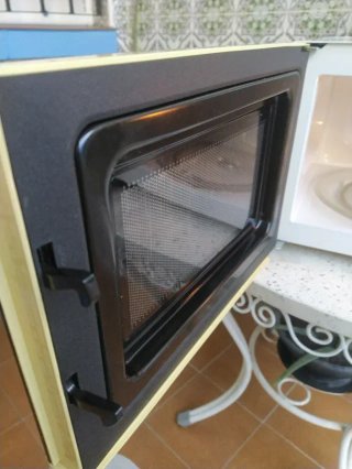 Microondas Teka con grill y reloj