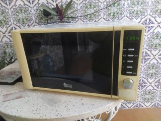 Microondas Teka con grill y reloj