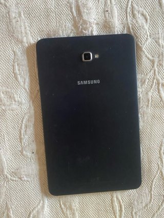Samsung Galaxy A20 Tablet con funda