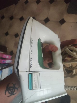 Plancha Tefal Aquagliss 60 S