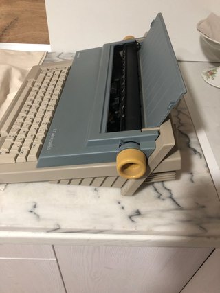 Máquina de escribir Olivetti ET Personal 55