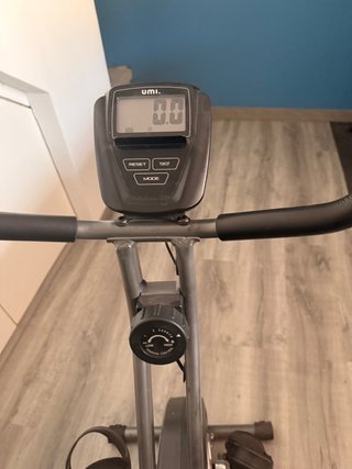 Bicicleta estática + accesorio abdominales