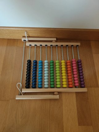 Ábaco de madera con 10 filas