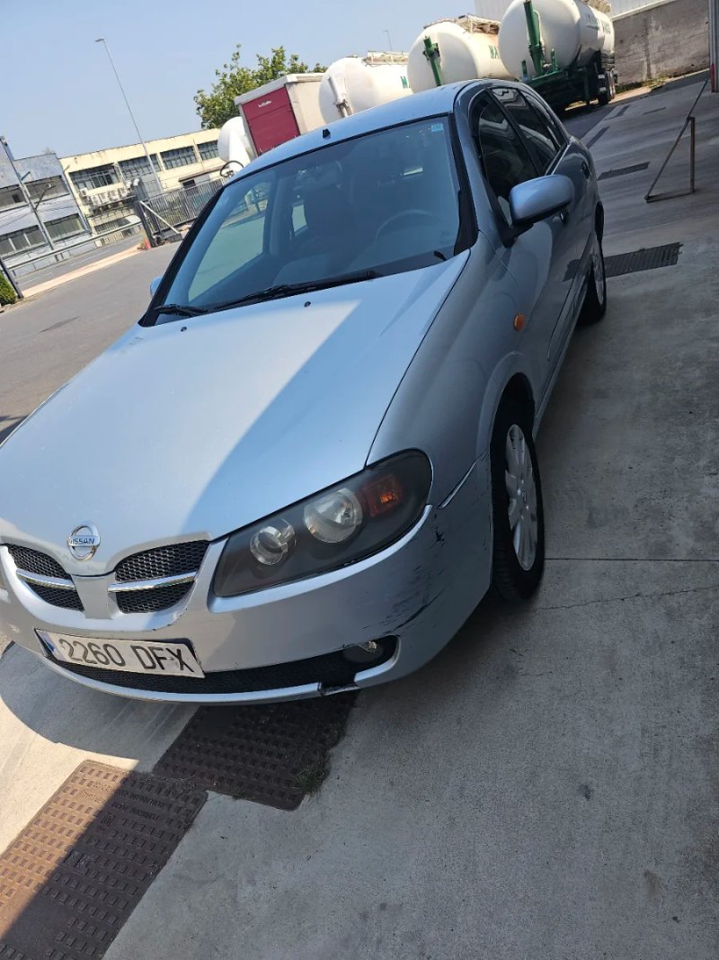 Nissan Almera 2004 - foto 1