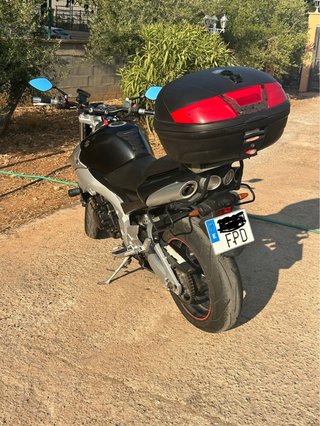 Suzuki GSR 600 Naked