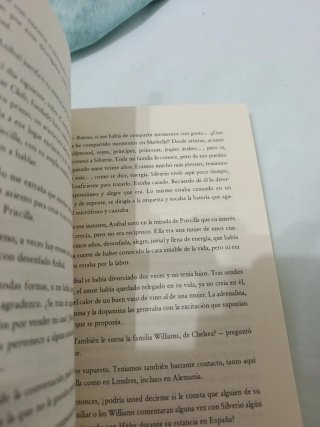 La mano que soñaba con pájaros azules