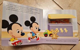 EL PRIMER DIA DE COLE. DISNEY CUENTOS CON SOLAPAS