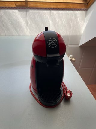 Cafetera Dolce Gusto Roja