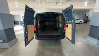 Mercedes-Benz VITO eVito 111 Furgon Larga (2020)