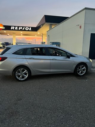 Opel Astra 2021