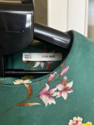 Vestido verde estampado floral