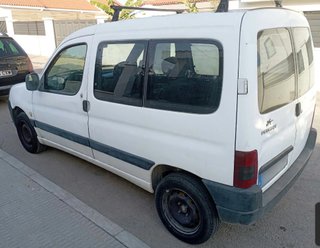 PEUGEOT PARTNER COMBI PRO 1.9D 5D 75CV 5P año 2004