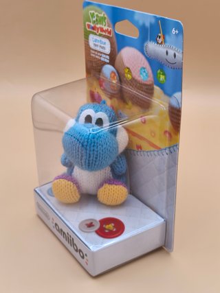 Yoshi de Lana Azul Amiibo Nintendo [Precintado]