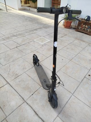 Xiaomi Mi Electric Scooter Essential