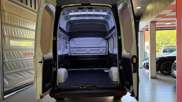 Renault Trafic 2024, foto 6