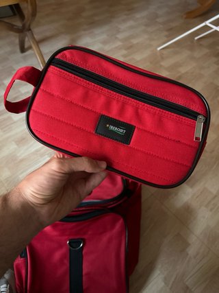 Bolsa de viaje con neceser