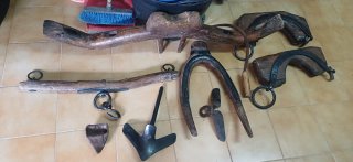 Antigüedades de ganado: madera y metal