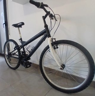Bicicleta de montaña Decathlon 24 135-155cm.