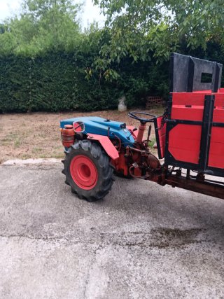 Tractocarro Rojo y Azul