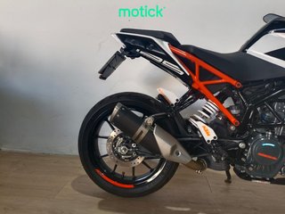 KTM DUKE 125