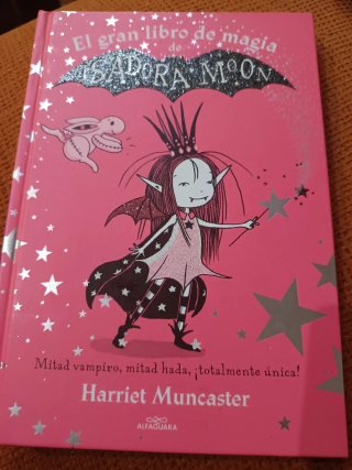 El gran libro de magia de Isadora y Mirabella