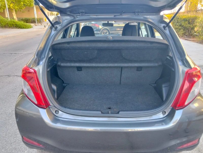 Toyota Yaris 2012, foto 17