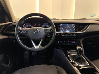 Opel Insignia 2022